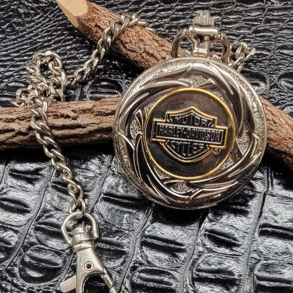 Harley-Davidson Other - Harley-Davidson Silver and Gold Pocket Watch
